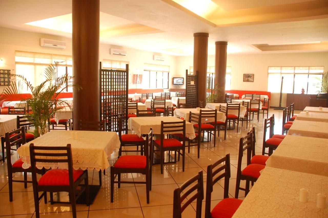 The International Centre Goa Hotel Panaji Buitenkant foto